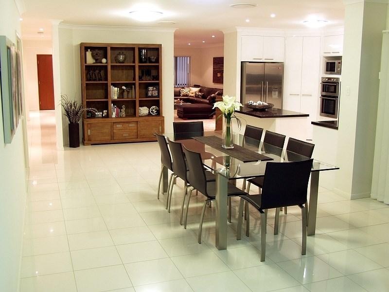 10 Azzure Street, Eight Mile Plains QLD 4113