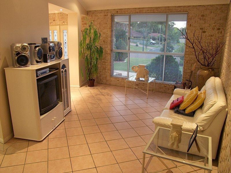 15 CURRAJONG Street, Calamvale QLD 4116