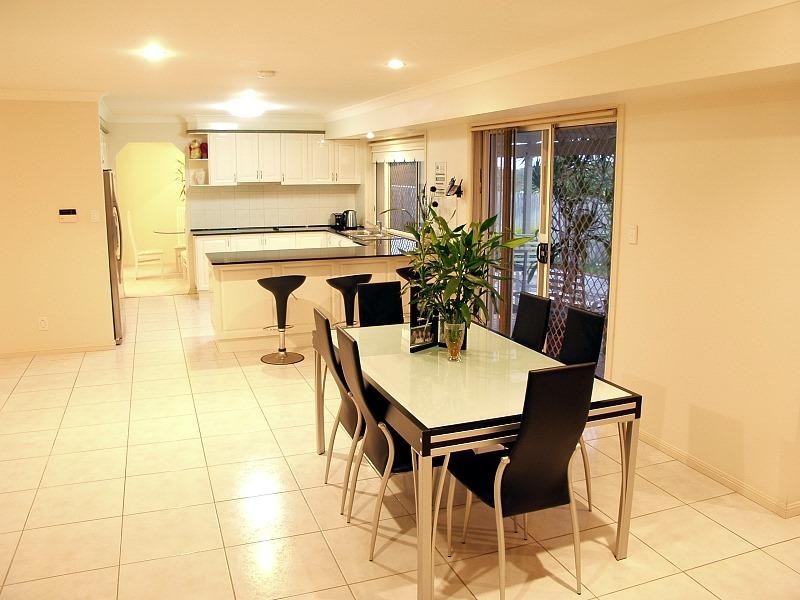 36 Oxford Place, Stretton QLD 4116