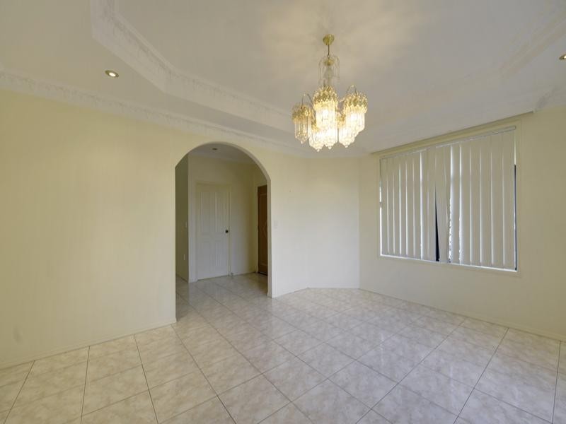 2 Woodglen Street, Kuraby QLD 4112