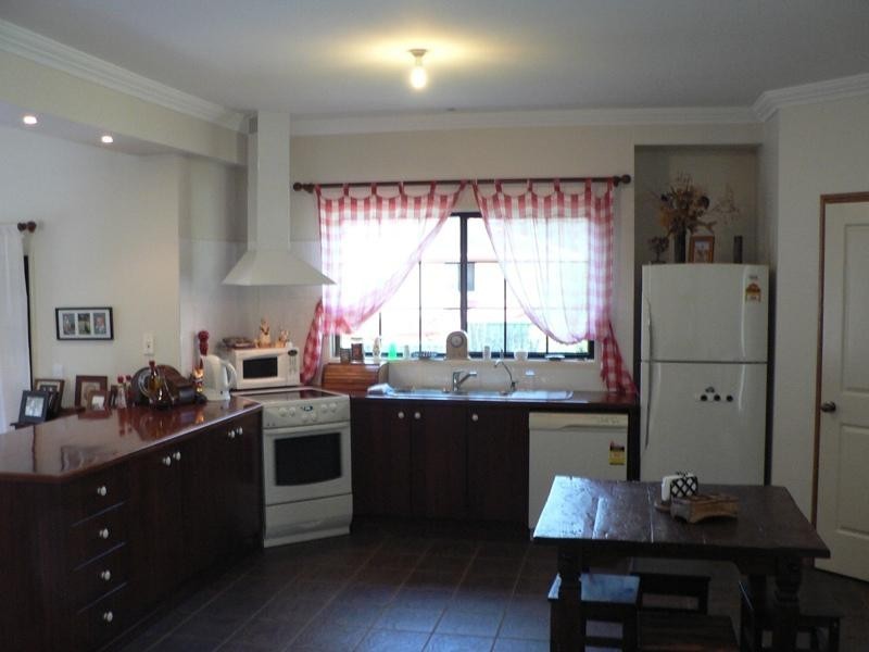 4 Kakadu Crescent, Underwood QLD 4119