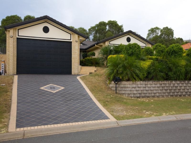 24 Fairmont Crescent, Underwood QLD 4119