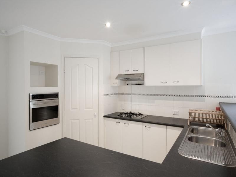24 Fairmont Crescent, Underwood QLD 4119