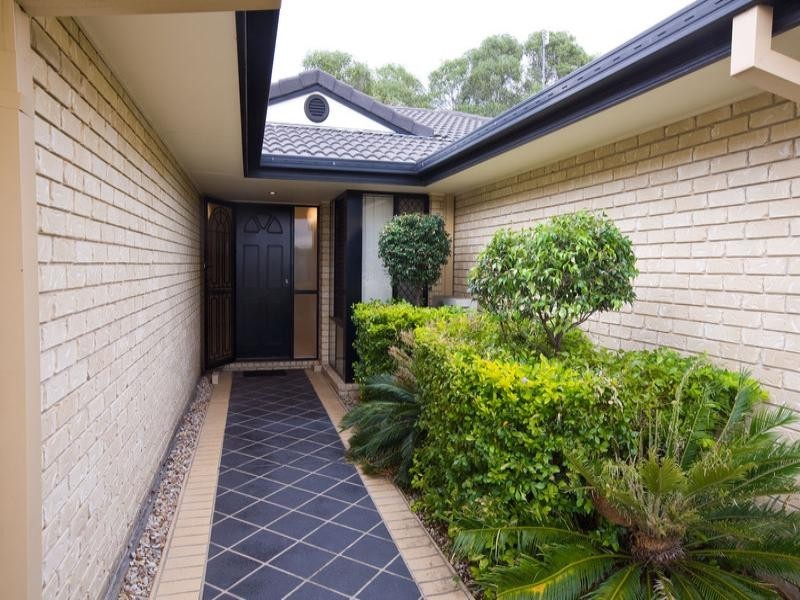 24 Fairmont Crescent, Underwood QLD 4119