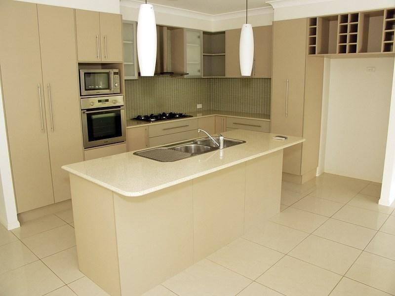 11 Rutherglen Crescent, Calamvale QLD 4116