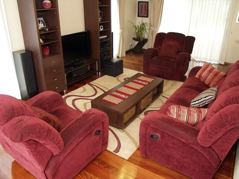 63 Oakleaf Street, Eight Mile Plains QLD 4113