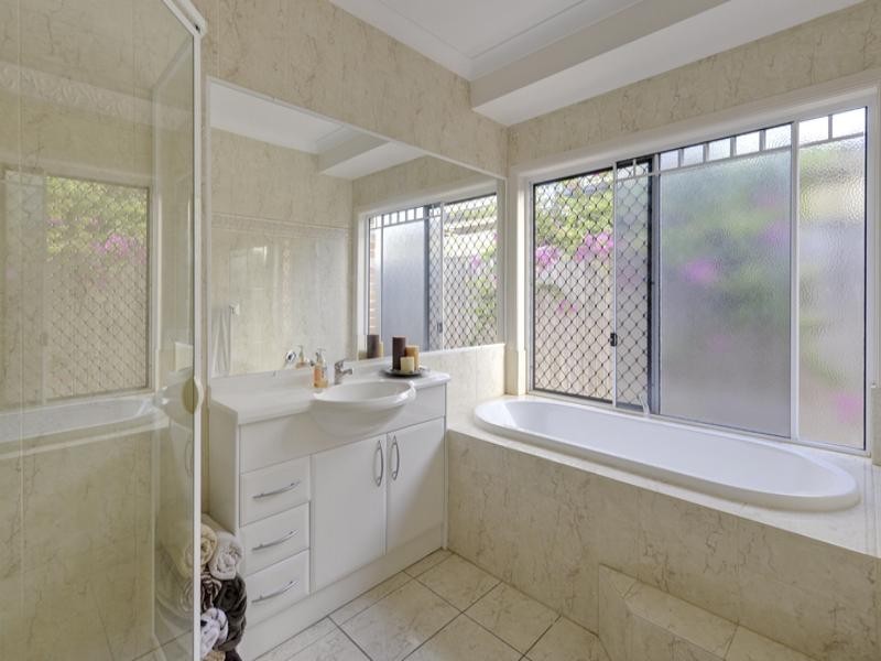 15 Lema Circuit, Kuraby QLD 4112