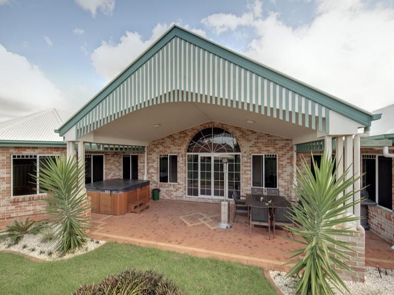 15 Lema Circuit, Kuraby QLD 4112