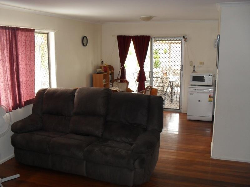 8 Kelda Street, Robertson QLD 4109