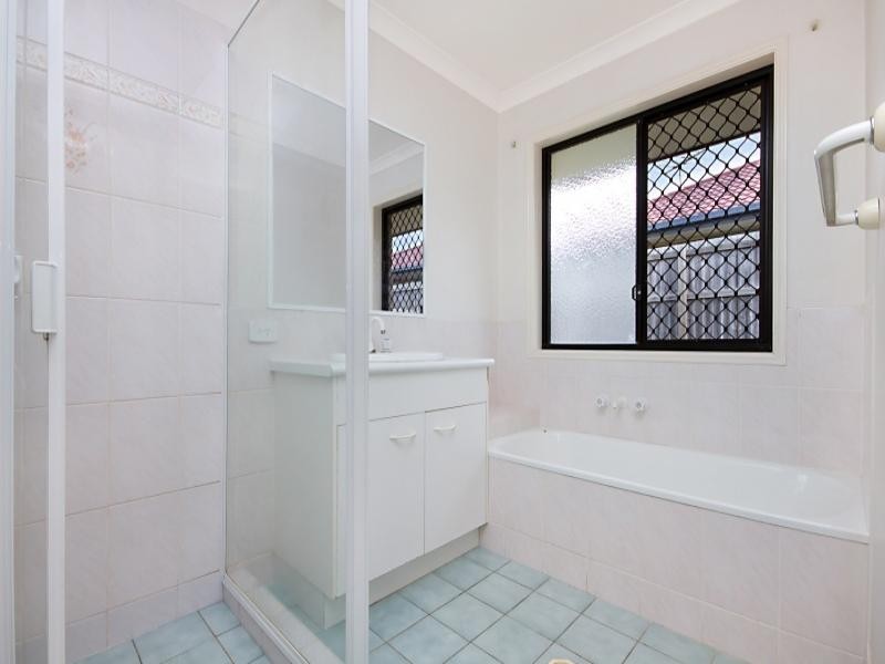 16 Rubicon Crescent, Kuraby QLD 4112