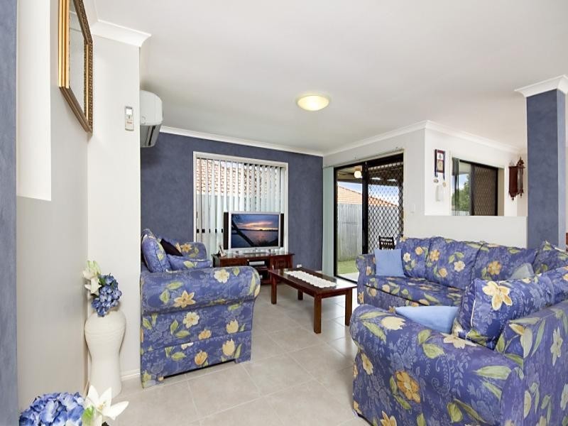 16 Rubicon Crescent, Kuraby QLD 4112