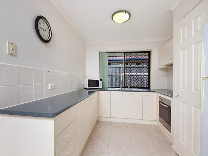 16 Rubicon Crescent, Kuraby QLD 4112