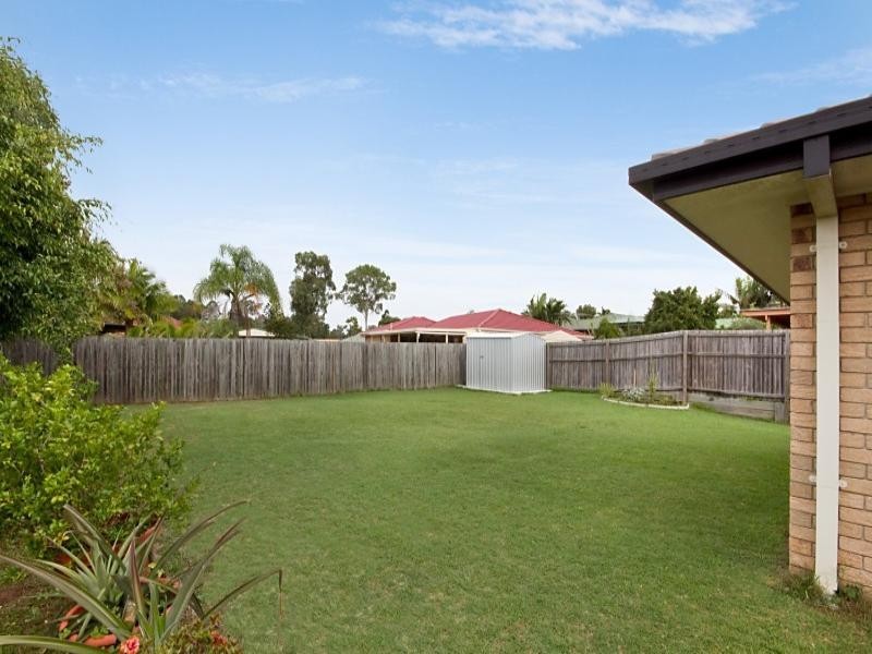 16 Rubicon Crescent, Kuraby QLD 4112