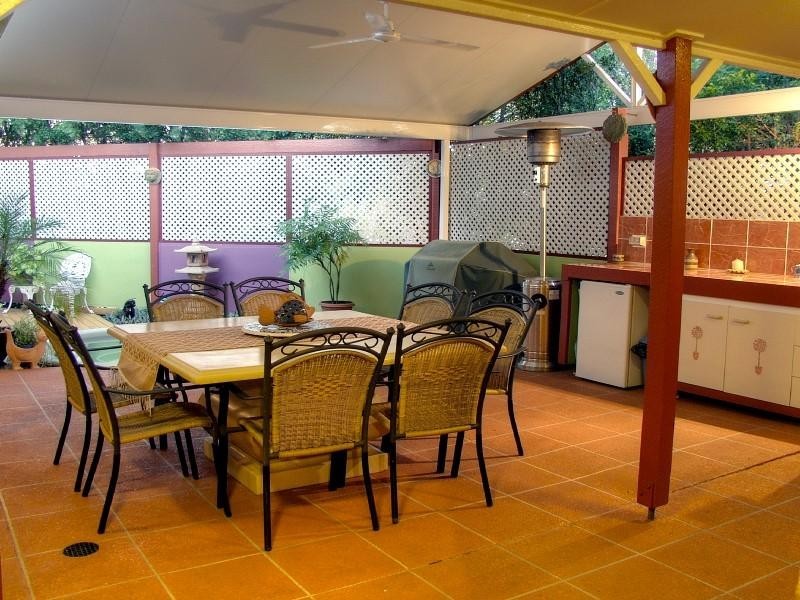 19 Brooklands Street, Eight Mile Plains QLD 4113