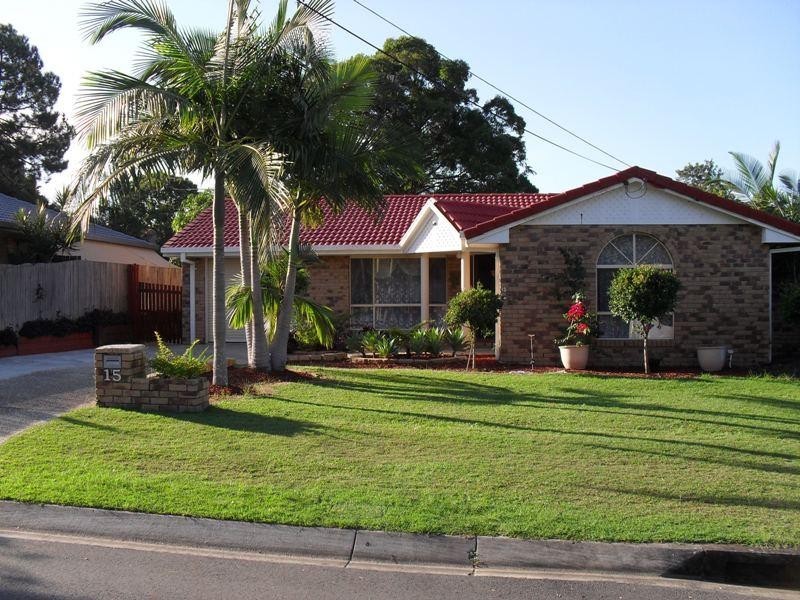 15 Brett Avenue, Browns Plains QLD 4118
