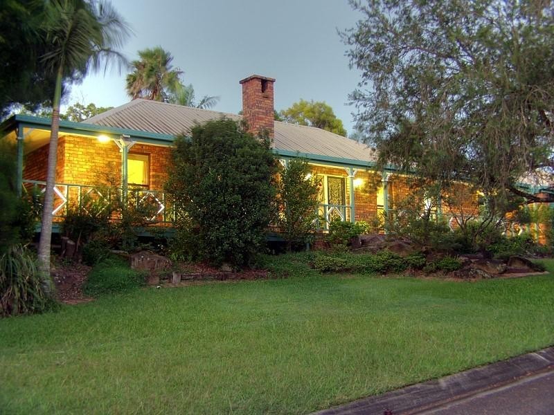 19 Brooklands Street, Eight Mile Plains QLD 4113