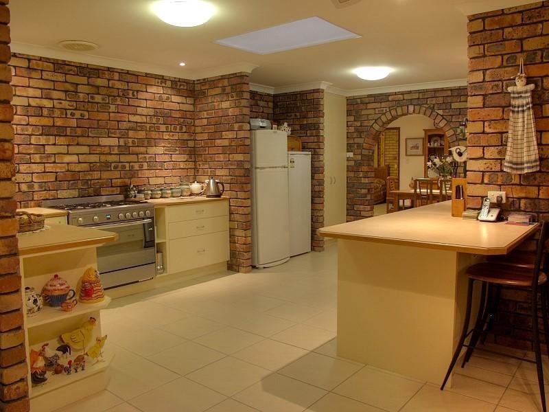 19 Brooklands Street, Eight Mile Plains QLD 4113