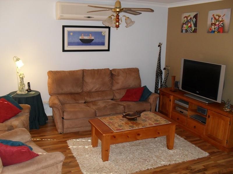 7 Robinson Crescent, Runcorn QLD 4113