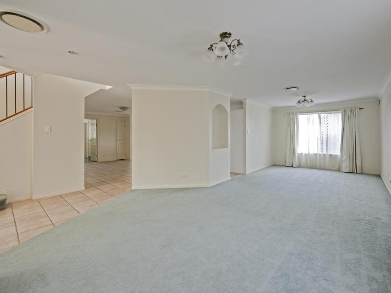 12 The Heights, Underwood QLD 4119