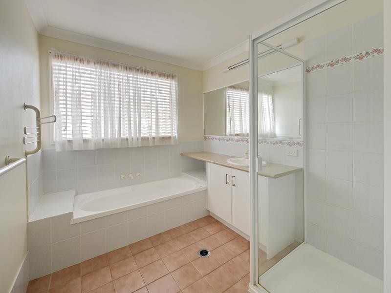 12 The Heights, Underwood QLD 4119