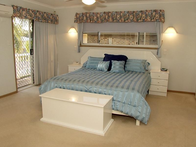 10 Jacaranda Place, Eight Mile Plains QLD 4113