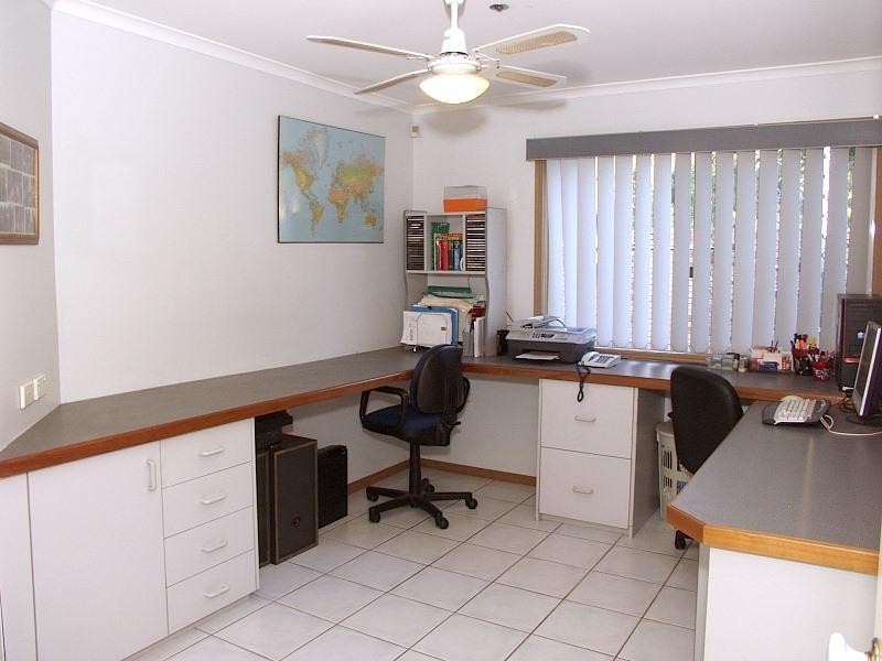 10 Jacaranda Place, Eight Mile Plains QLD 4113