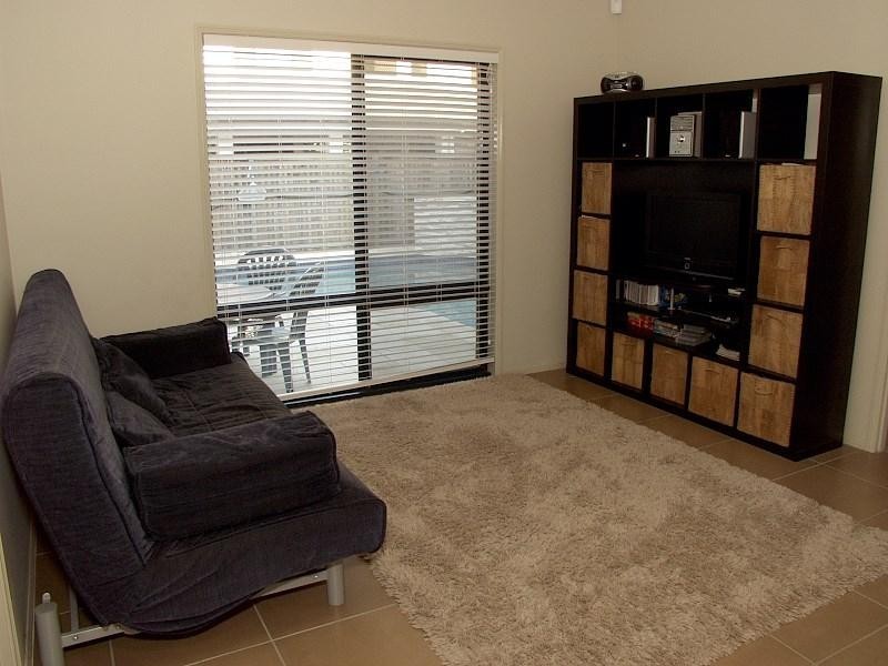 42 Manor Street, Eight Mile Plains QLD 4113