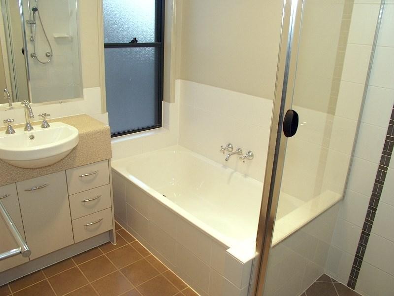 42 Manor Street, Eight Mile Plains QLD 4113