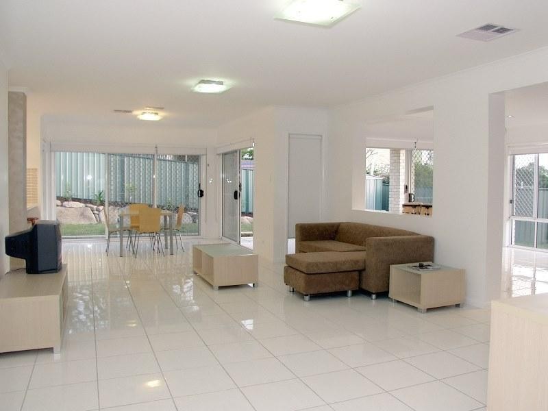 70 Malbon Street, Eight Mile Plains QLD 4113