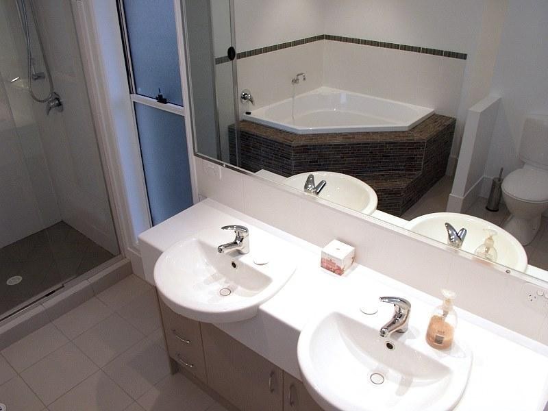 70 Malbon Street, Eight Mile Plains QLD 4113