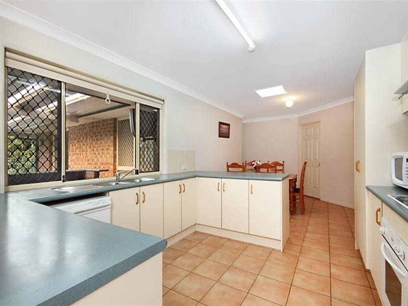 11 Oakvale Street, Underwood QLD 4119