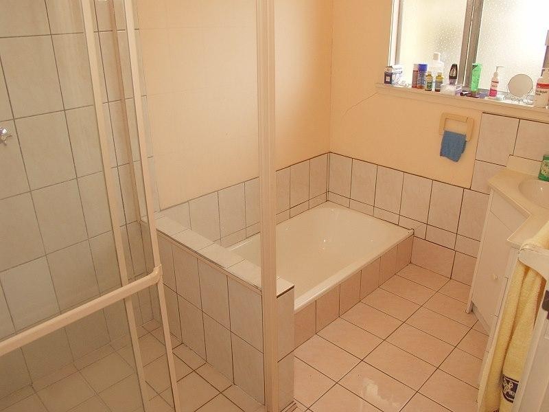 98 Warrigal Road, Runcorn QLD 4113