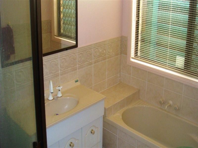 22 Robinson Crescent, Runcorn QLD 4113