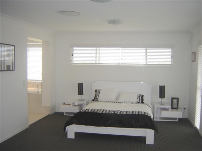 16 Beechwood Close, Stretton QLD 4116