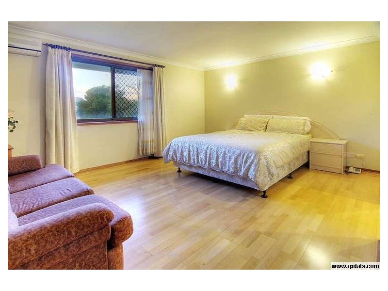 2 Wisconsin Court, Sunnybank Hills QLD 4109