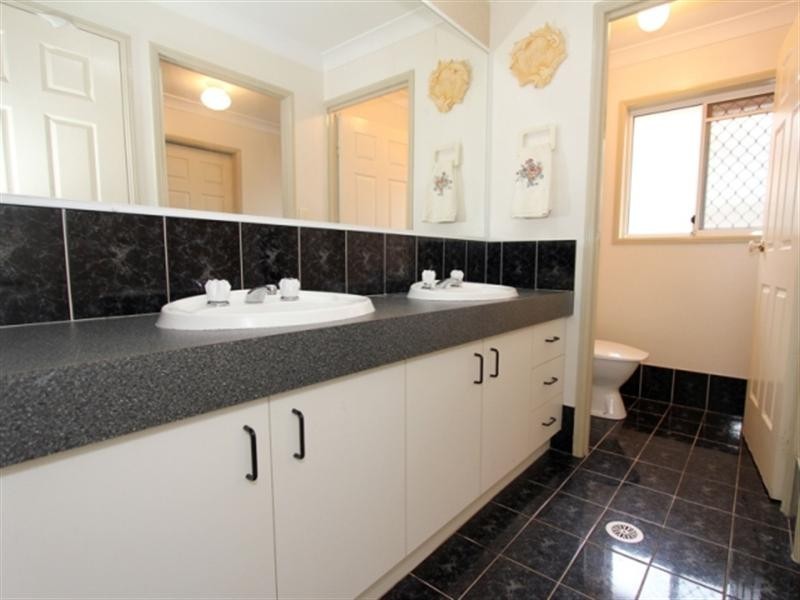 112 Ryhill Road, Sunnybank Hills QLD 4109