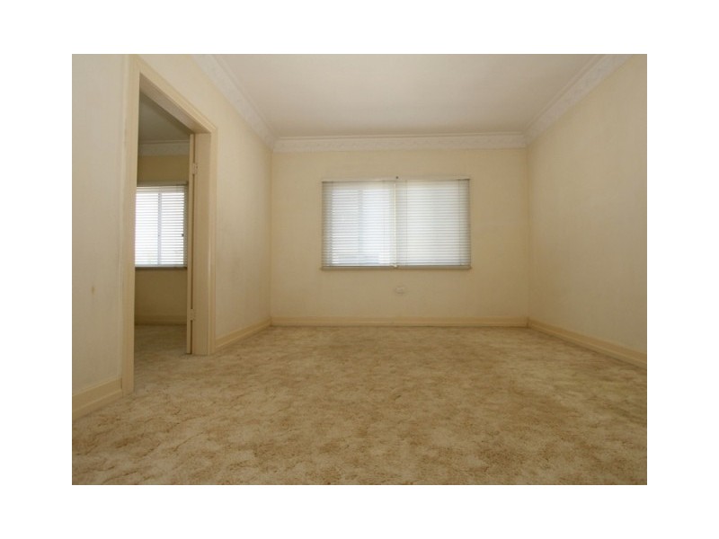 22 Iveagh Avenue, Holland Park West QLD 4121