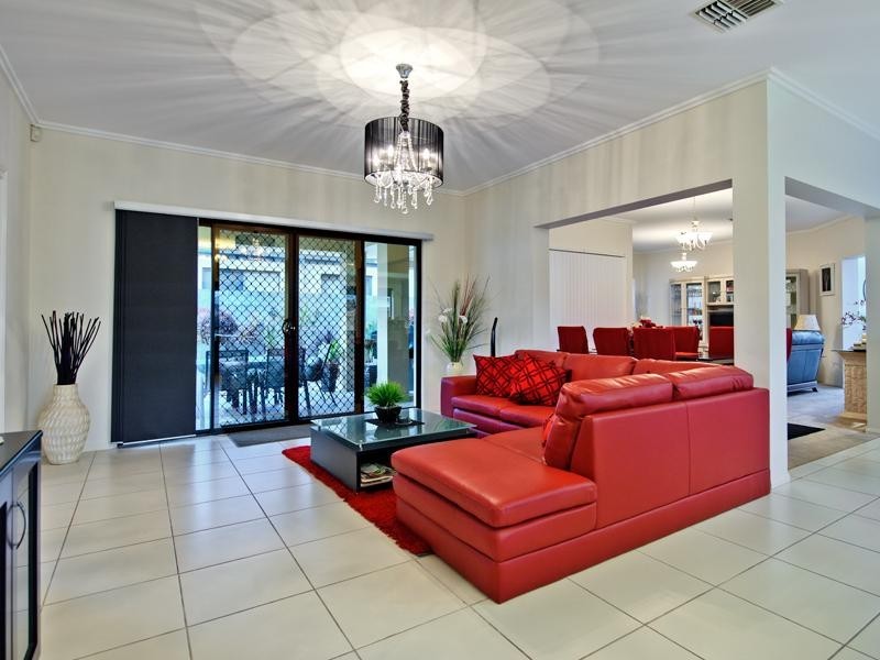 19 Lily Circuit, Kuraby QLD 4112