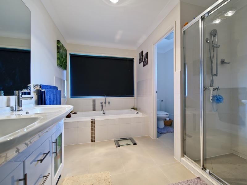 19 Lily Circuit, Kuraby QLD 4112