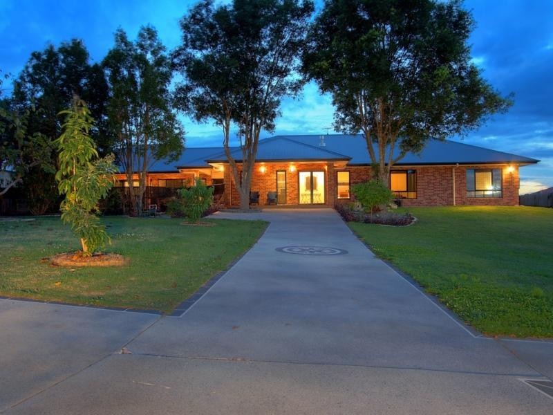 28 Bush Pea Place, Kuraby QLD 4112