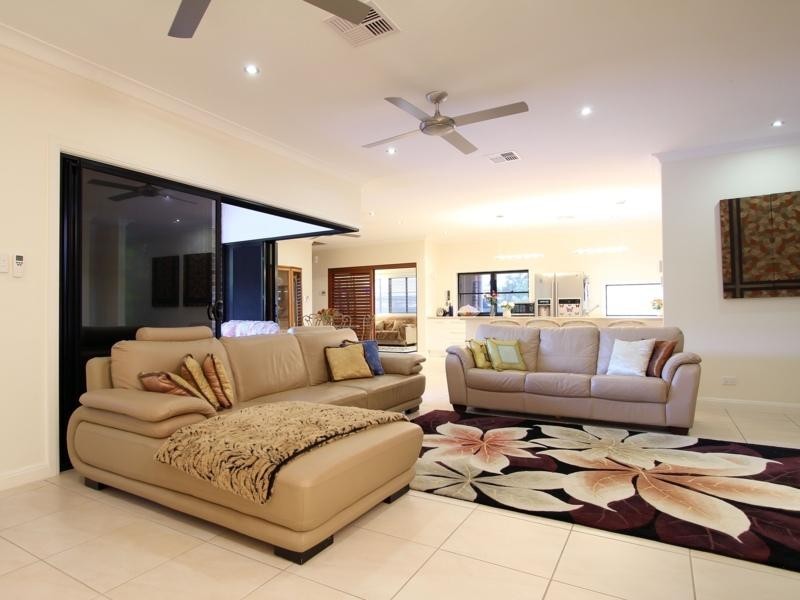 28 Bush Pea Place, Kuraby QLD 4112