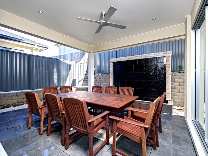 22 Henderson Street, Eight Mile Plains QLD 4113