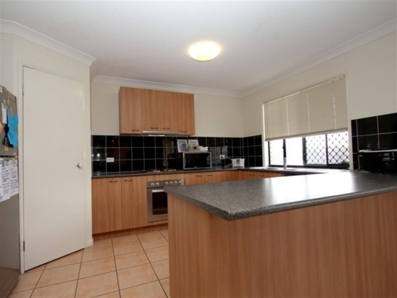 17 Huegill Street, Calamvale QLD 4116