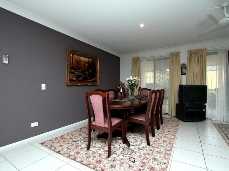 19 Watheroo Place, Parkinson QLD 4115