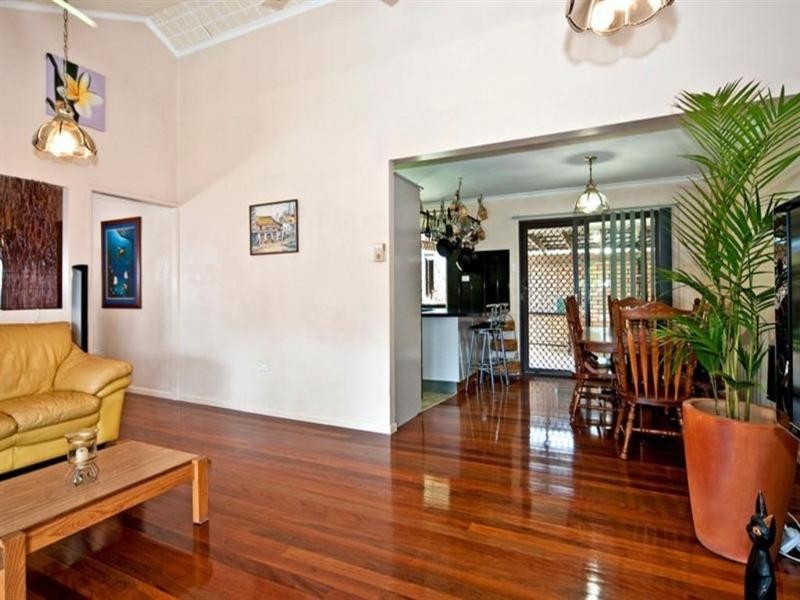 16 Cranfield Street, Sunnybank Hills QLD 4109