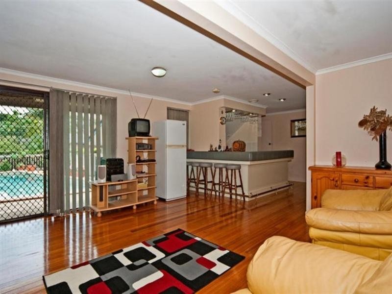 16 Cranfield Street, Sunnybank Hills QLD 4109