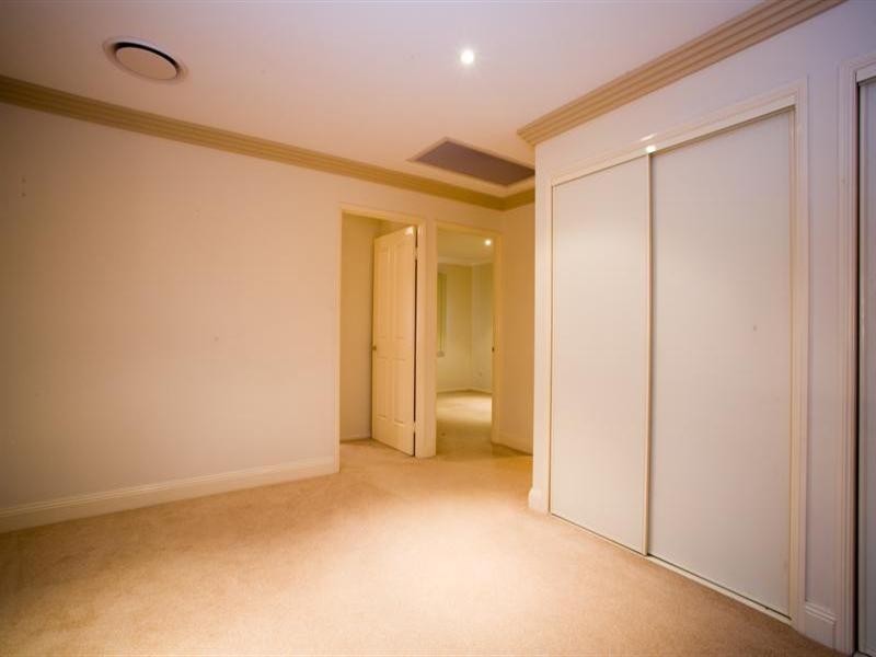 50 The Parkway, Stretton QLD 4116