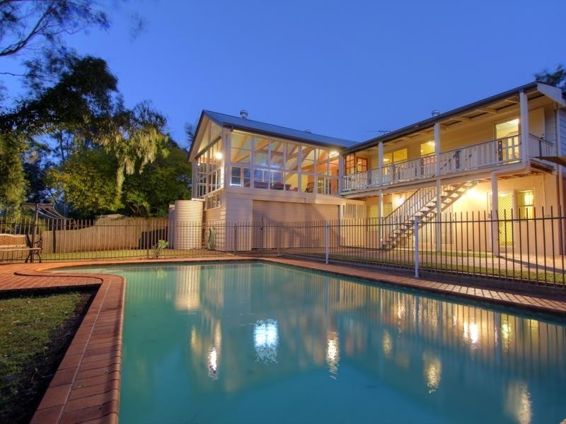 14 Gwandalan Street, Eight Mile Plains QLD 4113