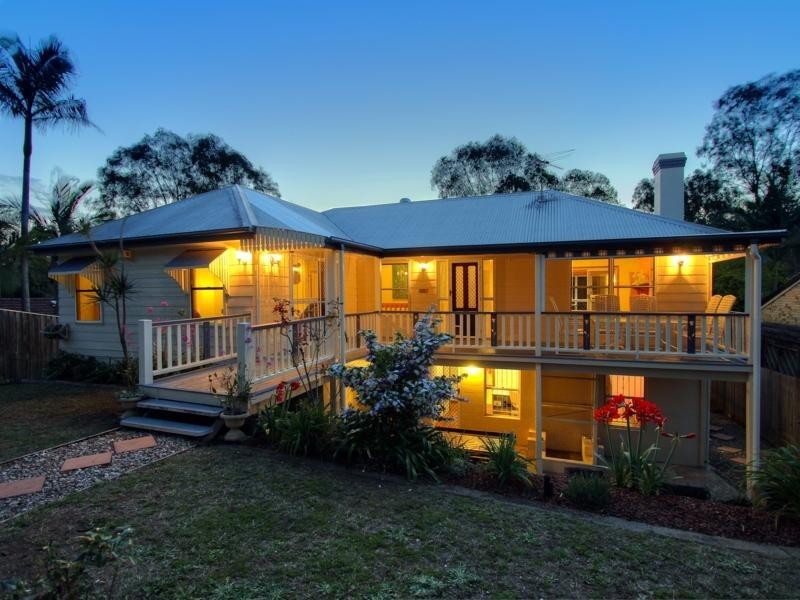 14 Gwandalan Street, Eight Mile Plains QLD 4113