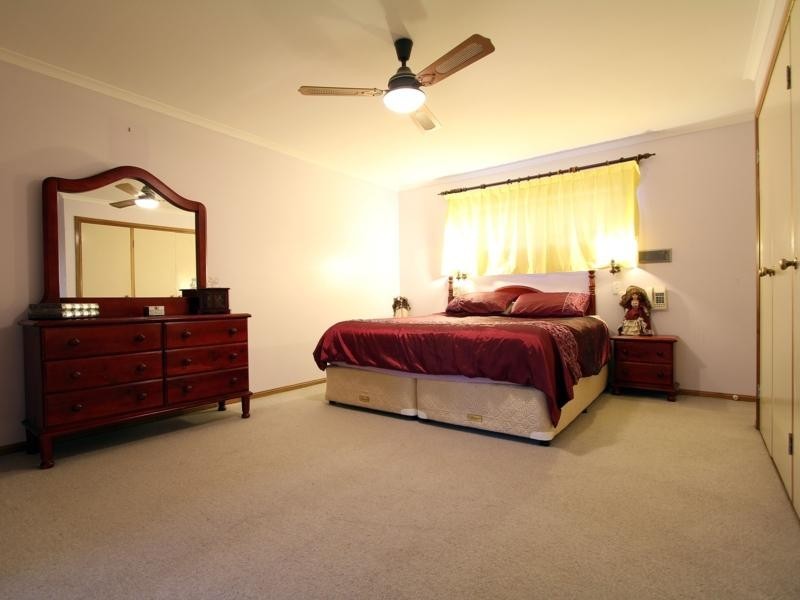 14 Gwandalan Street, Eight Mile Plains QLD 4113